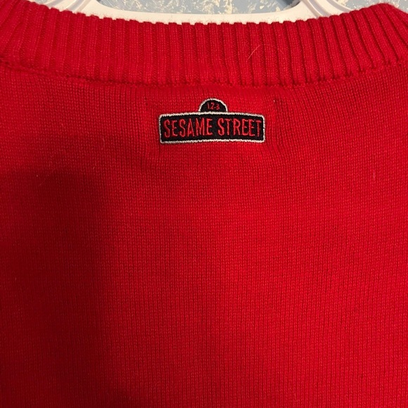 Sesame Street Elmo Sweater with cherries - Picture 4 of 5